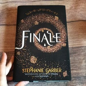 Fairlyloot Exclusive Edition of Finale